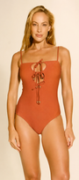 Body Isis Páprica