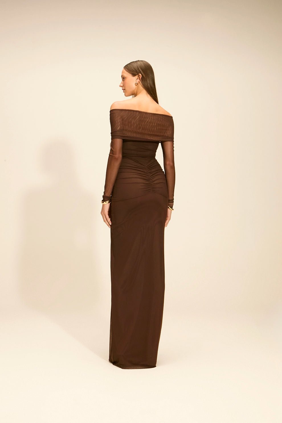 Vestido Aura Longo Ombro a Ombro Coffee
