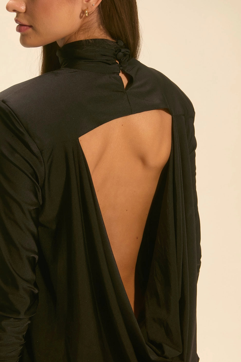 Vestido Curto Emilia Preto