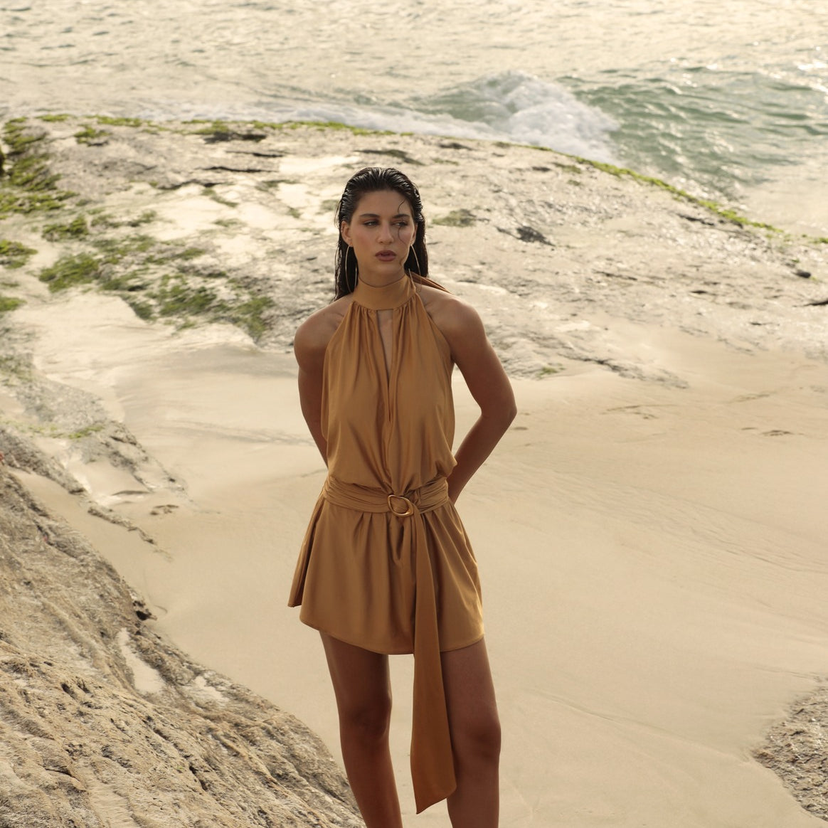 Vestido Curto Mali Caramelo