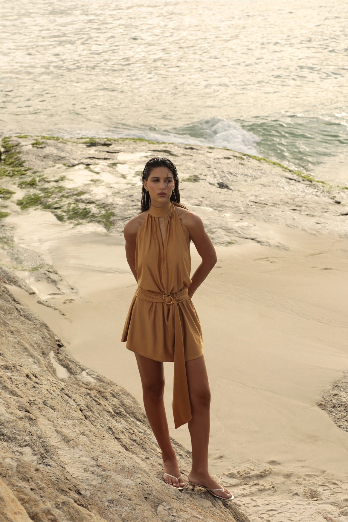 Vestido Curto Mali Caramelo