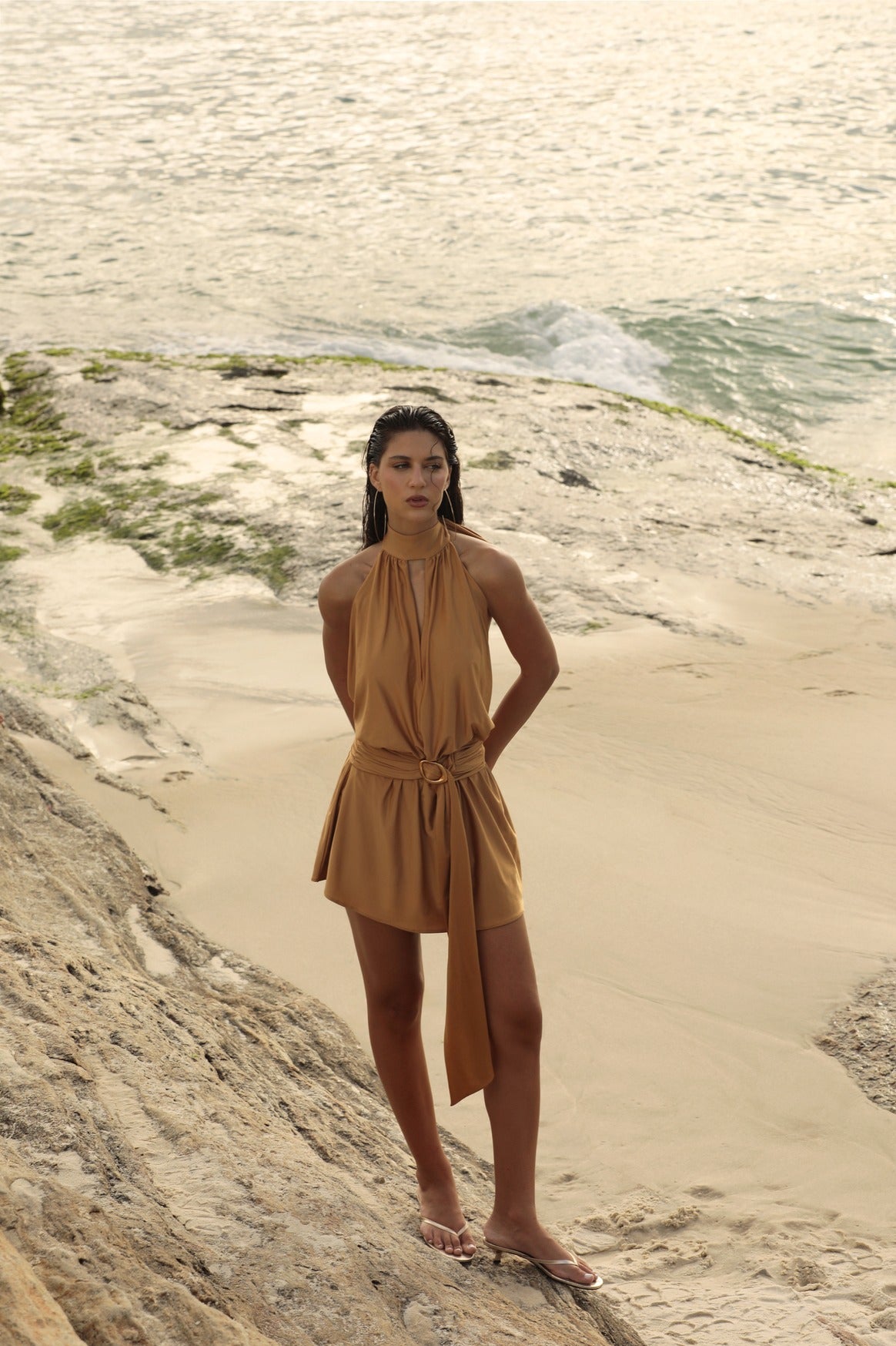 Vestido Curto Mali Caramelo